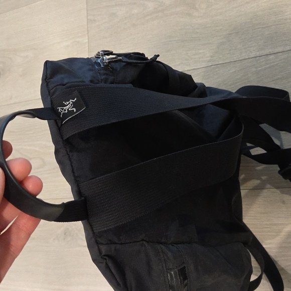 ARC'TERYX CIERZO 18 backpack black #1 Japan lmport Rare - Picture 9 of 11